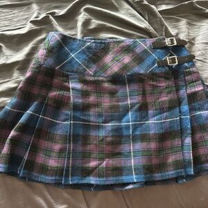 Plaid Women's Skirt with Buckle Accents